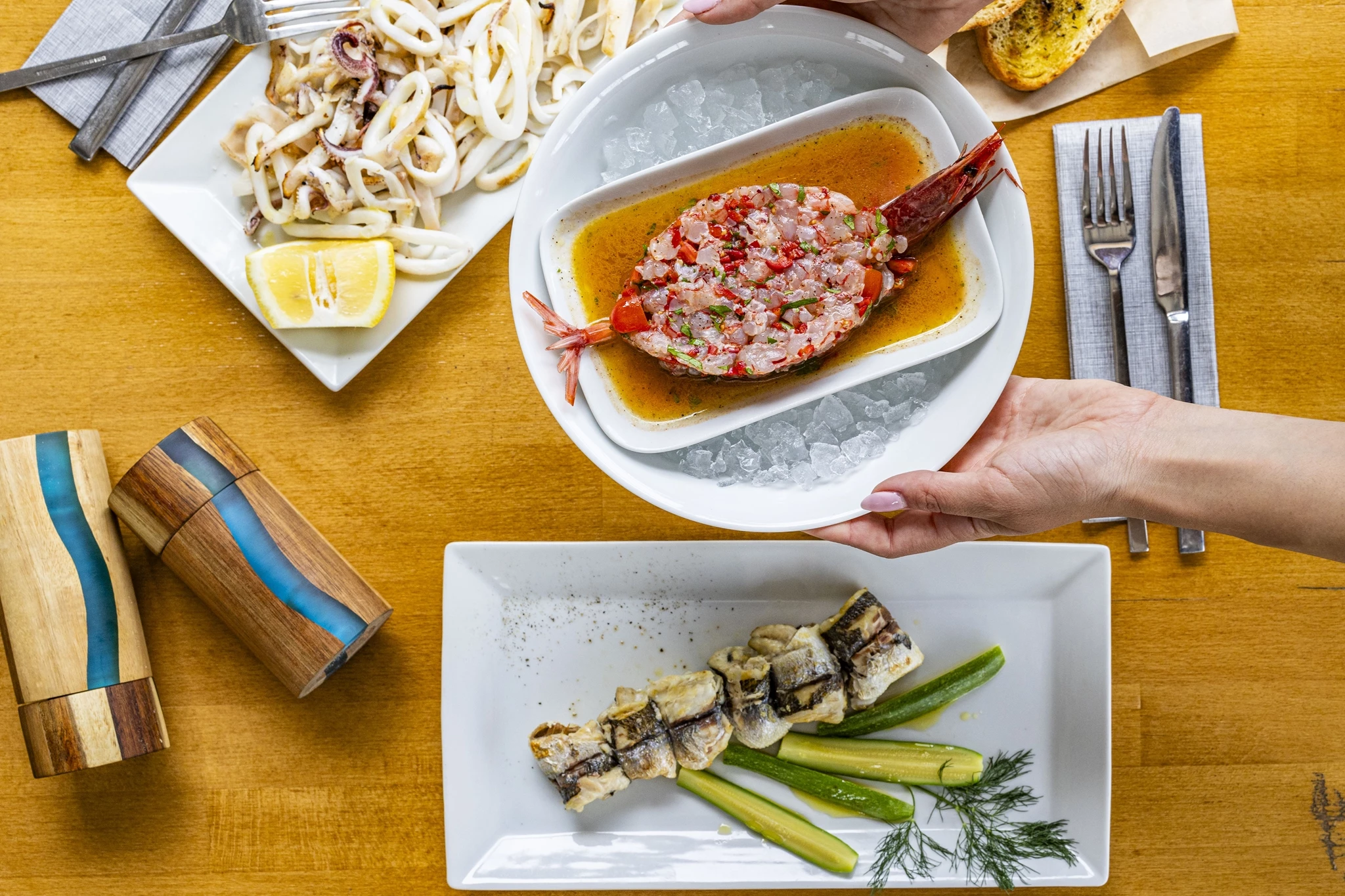 Στη Λαχαναγορά του Ρέντη συναντάς ένα τα κορυφαία ψαρομάγαζα της Αθήνας