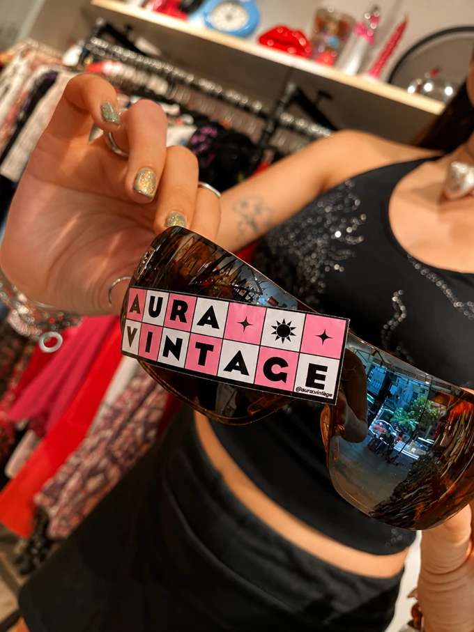 aura vintage