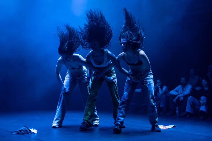 Στέγη Ιδρύματος Ωνάση Slamming (work in progress) Ξένια Κογχυλάκη