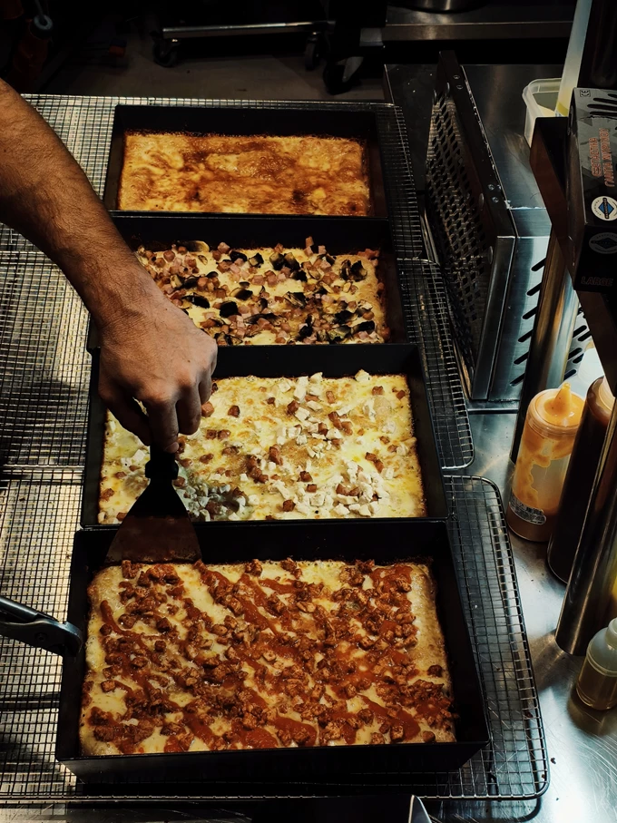 Η νέα πιτσαρία DAM Pizza στο Περιστέρι 10