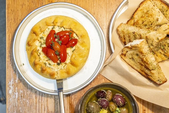 Το εστιατόριο Θάμα Μεζέ στον Χολαργό 5