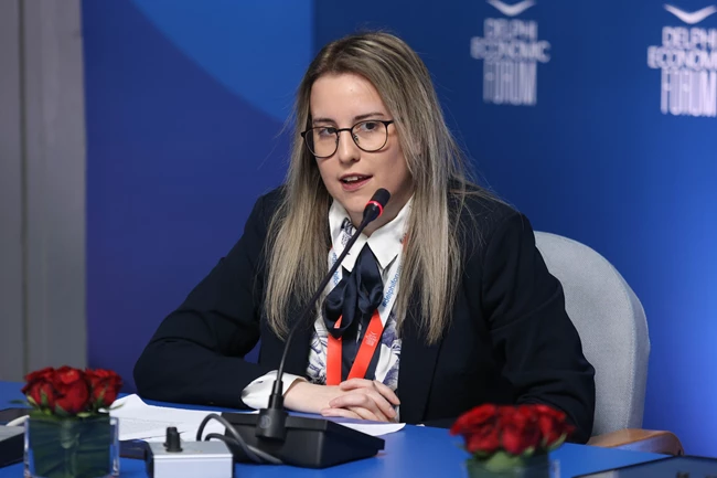 Η PIF στο Delphi Economic Forum