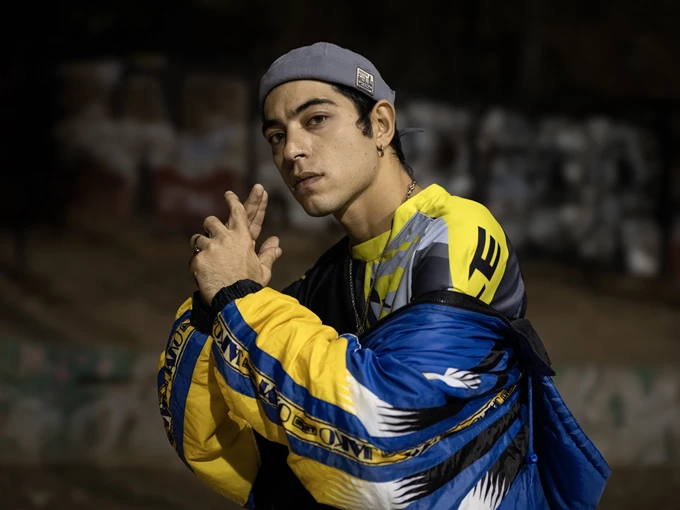 ΘΑΝΟΣ ΚΟΝΙΑΡΗΣ