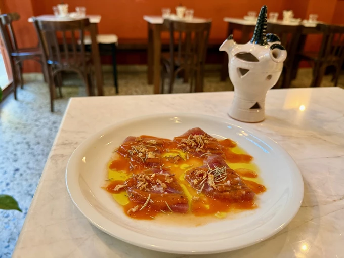 Το εστιατόριο - ελεβέ καφενείο Φλάρος στο Παγκράτι 1113