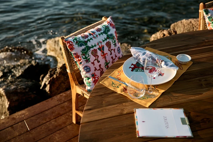 Το pop up εστιατόριο Zolotas Beach στη Βουλιαγμένη και το Zolotas Beach 118