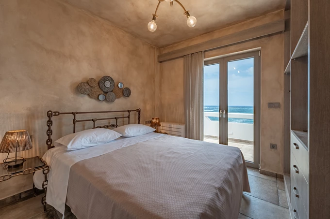 Skyros Trias