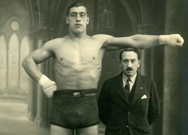 περίφημος μποξέρ Primo Carnera.
