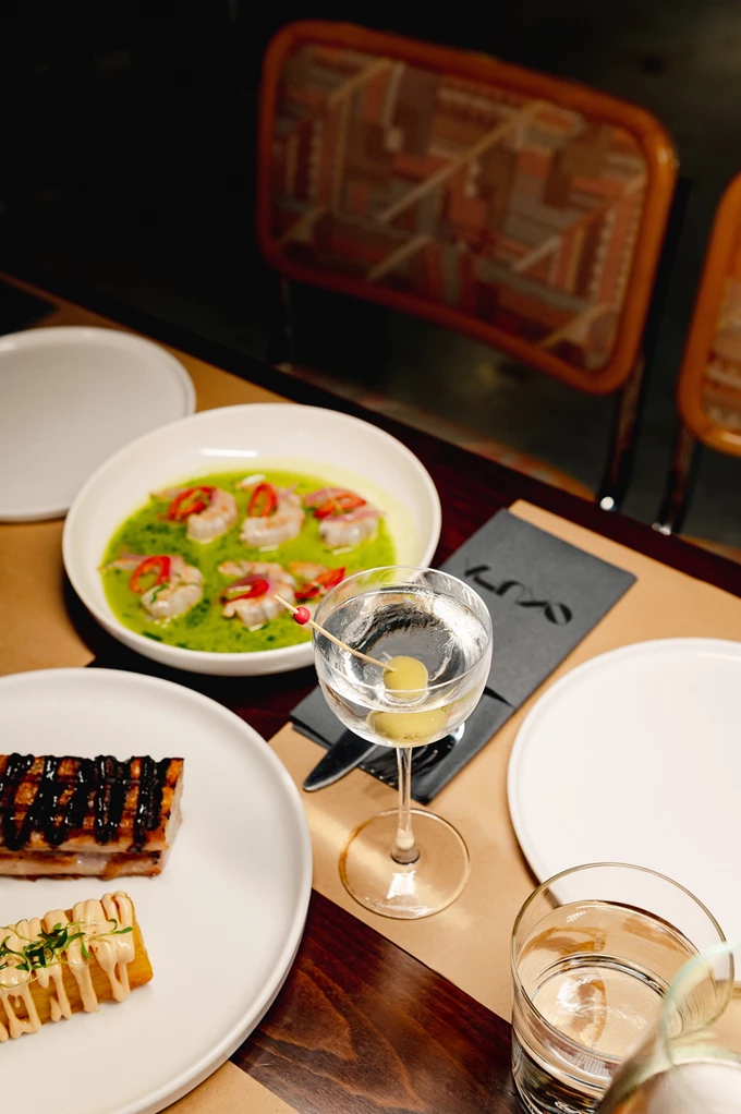 Το Okupa Kitchen & Listening Bar στου Ψυρρή 5
