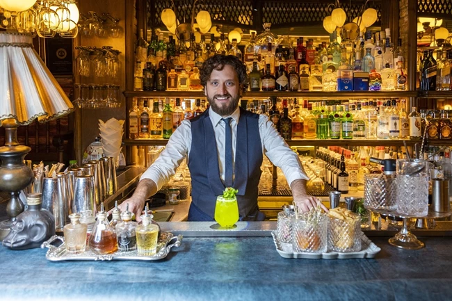 Παλιάτσος μπαρ Πεντέλη 5