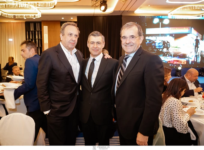 Χρυσοί Σκουφοι