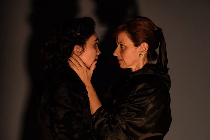 Έντα Γκάμπλερ Καραντζάς