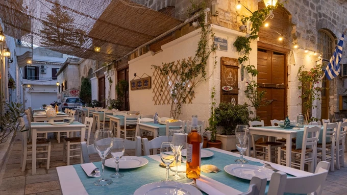 seriani fish and more Σύρος εστιατόριο διακοπές