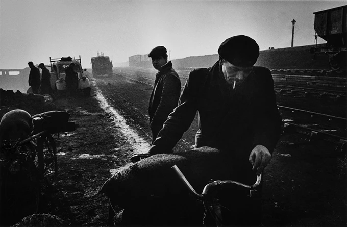 Η έκθεση Life, Death and Everything in Between του Sir Don McCullin στην Τεχνόπολη 3