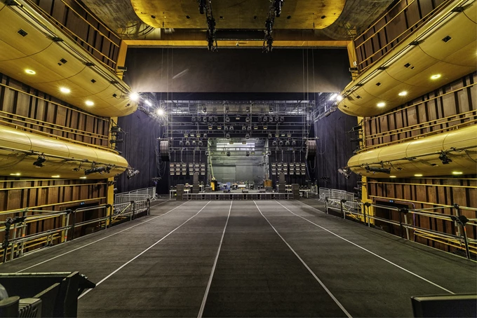 Όλοι πάνε Νέο Κόσμο: Ένα άχαστο διήμερο στη Στέγη 6