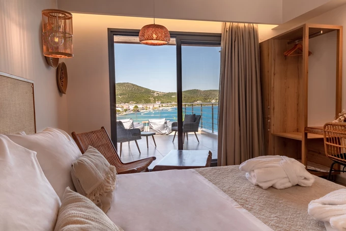 Del Mare Suites