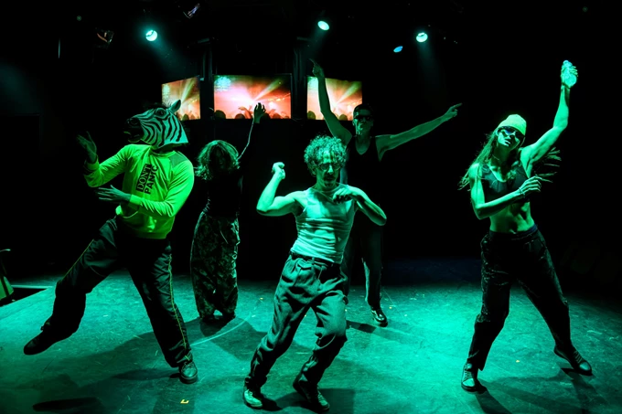 Απόψε κανείς δεν πεθαίνει