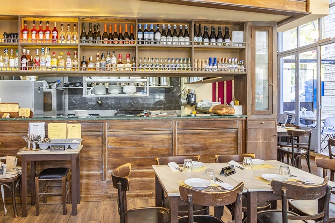 Το εστιατόριο Thomas 1971 Tavern στο Κουκάκι 2