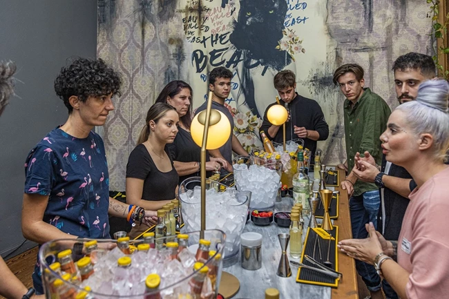 Schweppes exclusive cocktail seminars 4