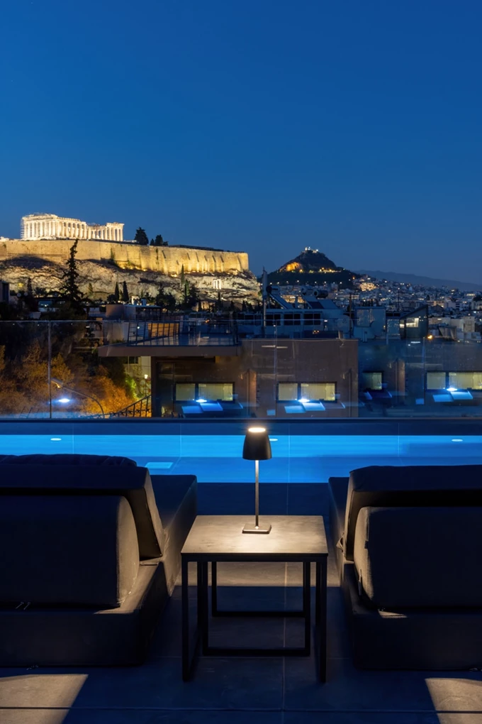 Νέα εποχή για το Neoma με την υπογραφή του Παύλου Κυριάκη 2