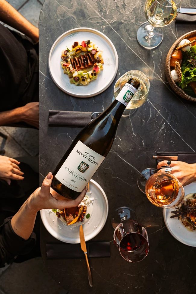 Oinoscent στο κέντρο