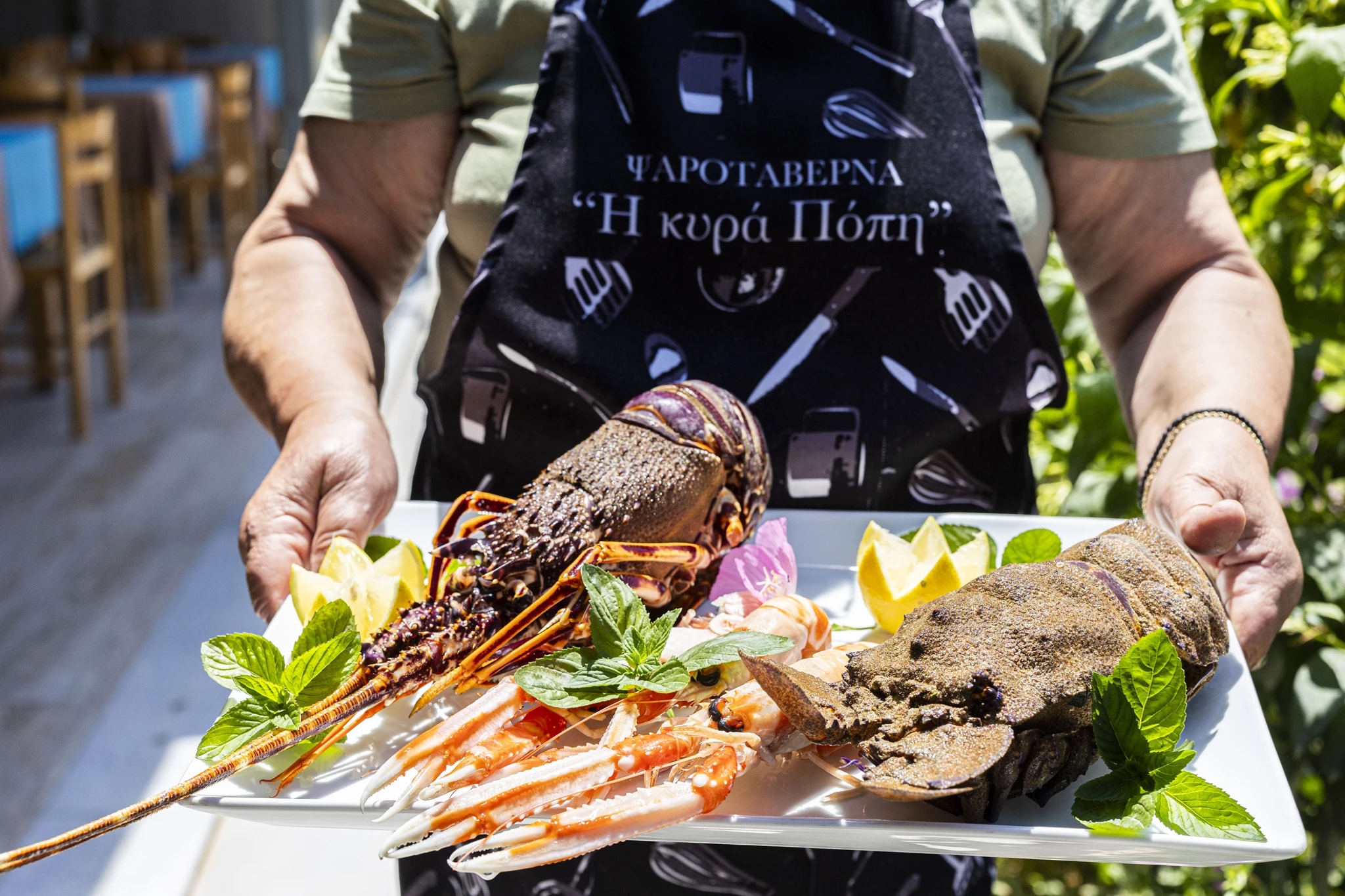 Στο Λαγονήσι, για τις θαλασσινές λιχουδιές της 