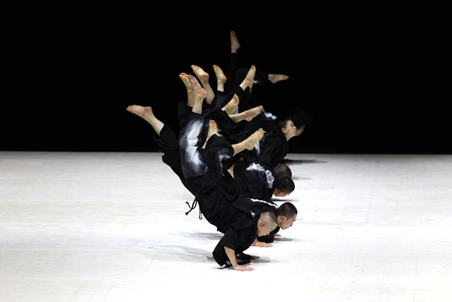 Tao Dance Theater - 11 - φεστιβαλ χορου καλαματας