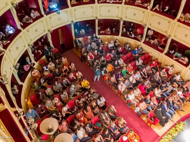 Animasyros - Θέατρο Απόλλων