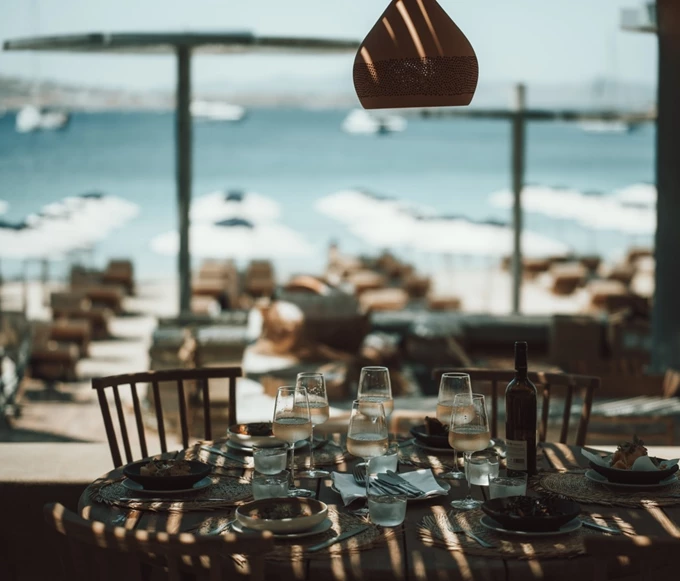 Crios Beach Bar & Restaurant 2