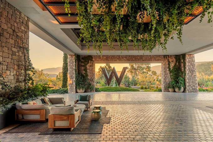 W Costa Navarino Reception