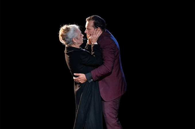 Οιδίπους Τύραννος, Σαράντος