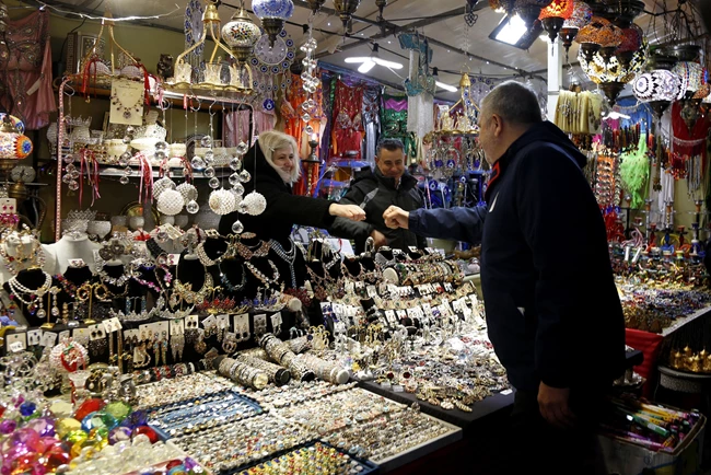 Περιφέρεια Αττικής Χριστουγεννιάτικο δέντρο Πεδίο του Άρεως