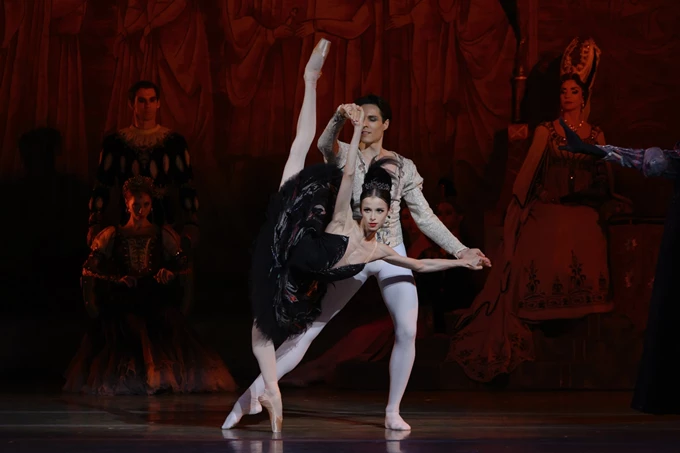 grand-Ballet-nasioutzik