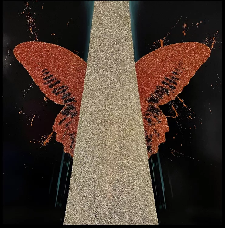 «The Calling»,145x145cm - Mixed media with glitter on board