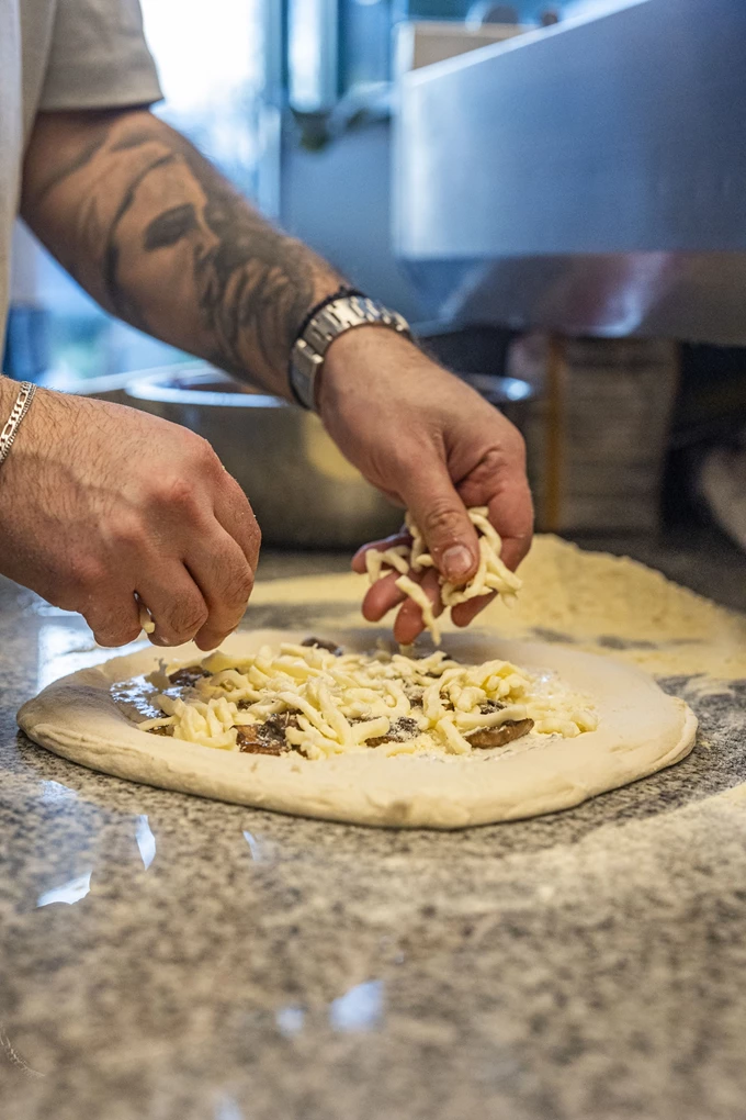 Το wine bar / σπριτζερία Méthe στον Πειραιά 9