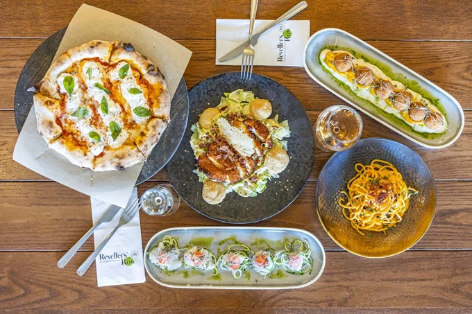 Revellers’ Row Pizza Ιταλικά εστιατόρια