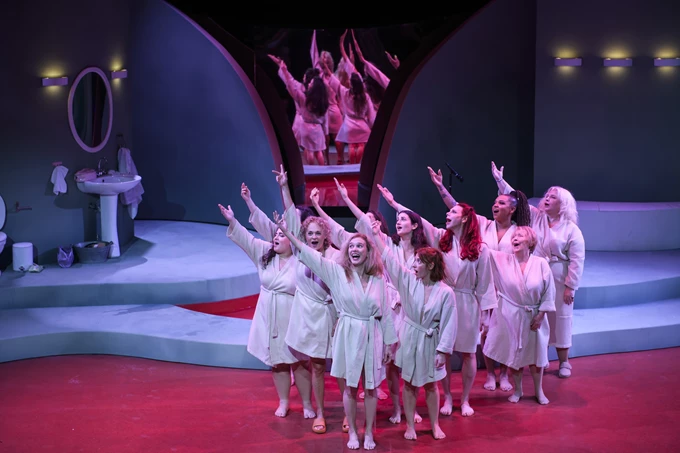 Στο σώμα της