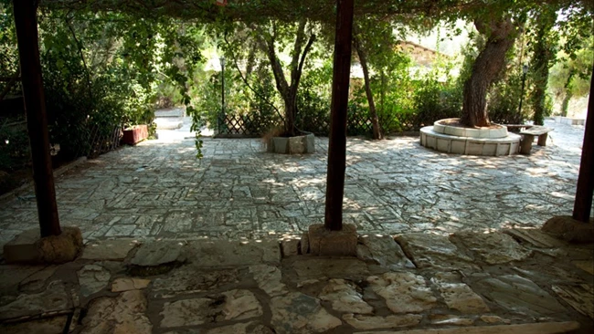 Ιερός Ναός Αγ. Δημητρίου Λουμπαρδιάρη