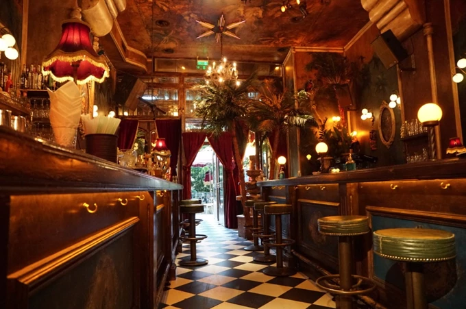 Μπαρ για τα Χριστούγεννα Juan Rodriguez στου Ψυρρή