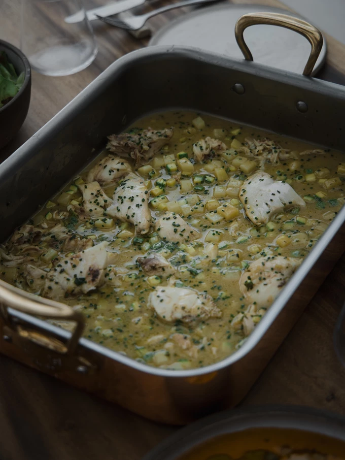 Tην Παρασκευή 5 Δεκεμβρίου, το Σymposio at Ark υποδέχεται το εστιατόριο Kaliya της Σαντορίνης για ένα ξεχωριστό δείπνο, στις πολυτελείς αίθουσες του κοσμοπολίτικου Ark της Γλυφάδας. 4