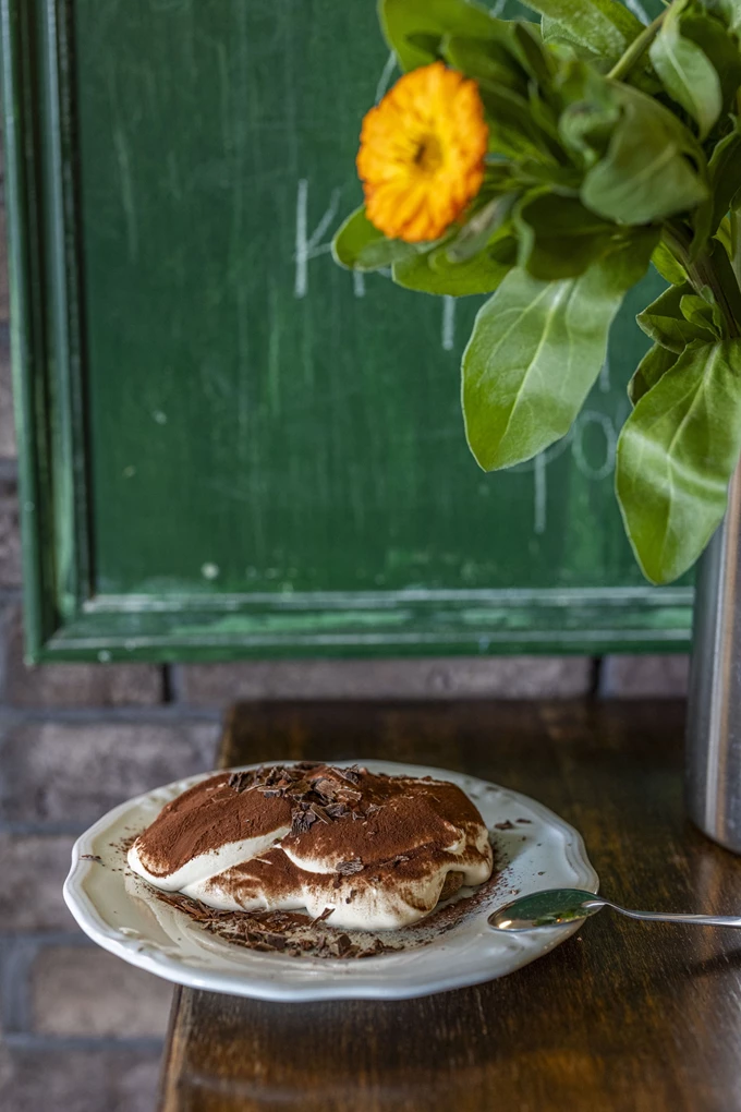 Το εστιατόριο Aglio, Olio & Peperoncino στο Μετς 8