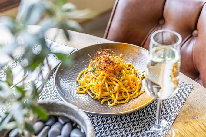 Το εστιατόριο Revellers’ Row Pizza στα Βριλήσσια 6