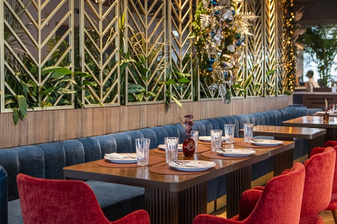 Nice n Easy Piraeus Tower