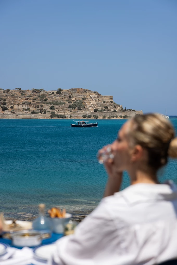 Blue Door Taverna Ελούντα, Κρήτη