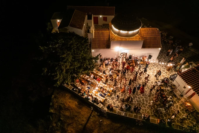 TO 12ο CYCLADIC YOUNG PATRONS SUMMER WEEKEND ΣΤΗΝ ΚΥΘΝΟ