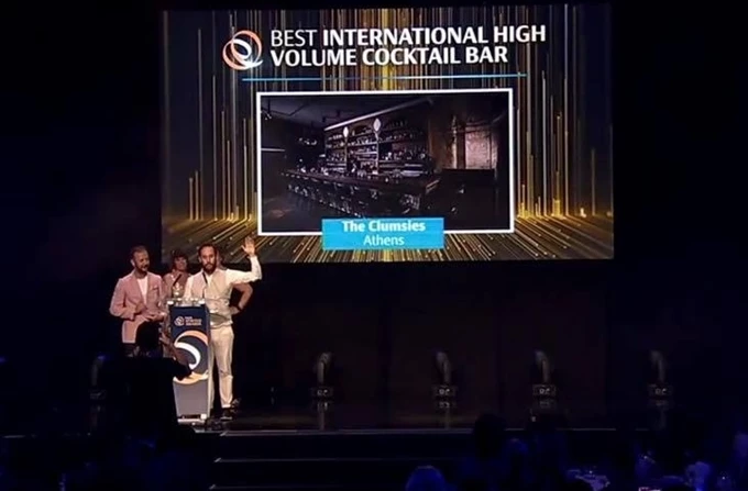 Και κάπως έτσι, το The Clumsies γίνεται 10 ετών 1111