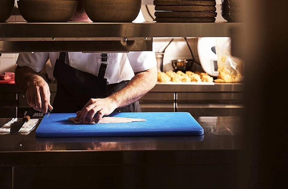 Για ψαγμένη κουζίνα στο σχεδόν κρυφό bistro του αθηναϊκού κέντρου