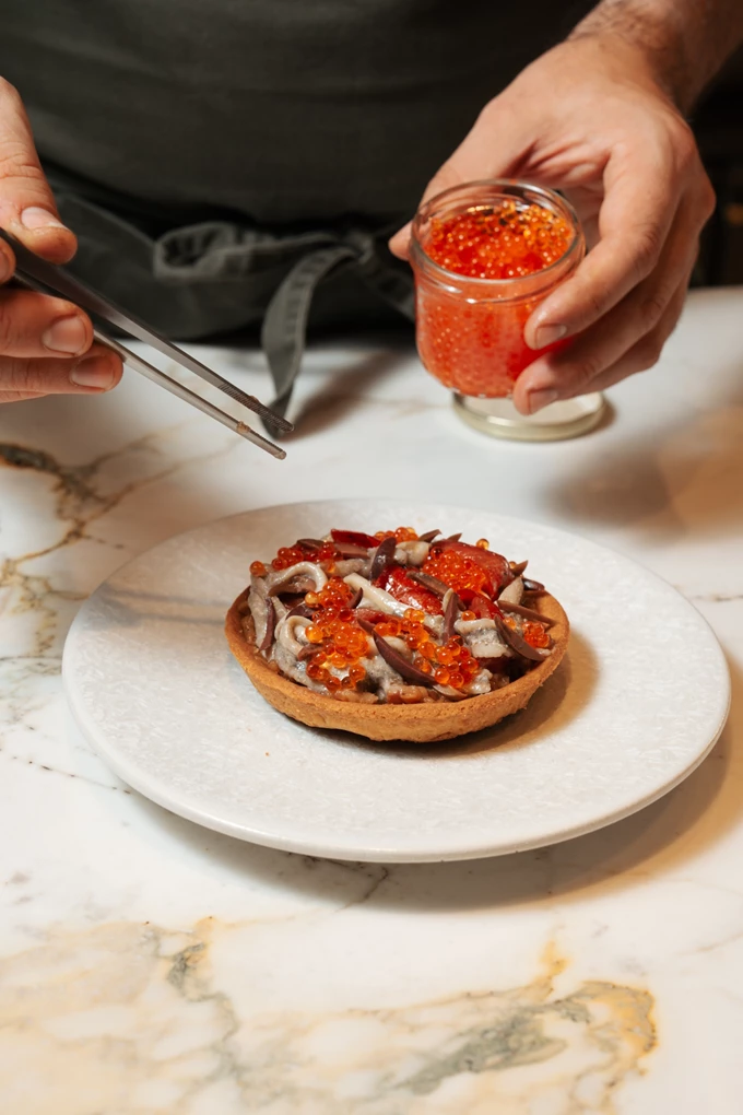 Το εστιατόριο Ydoron στην Ερμού 9