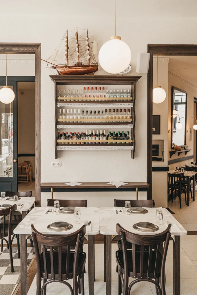 Ταβέρνα της Ερμού 2