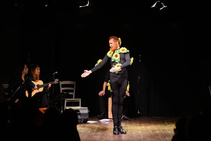 Van-Flamenco-Gogh
