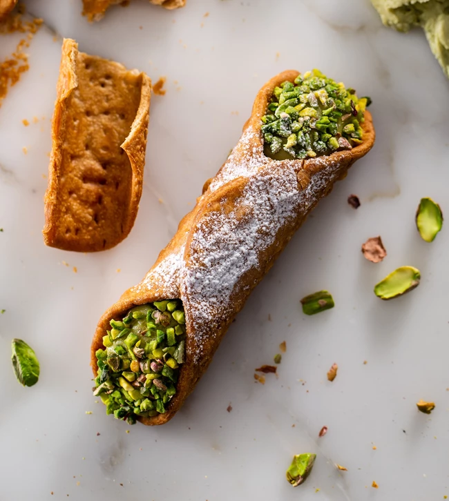 cannolo al pistacchio